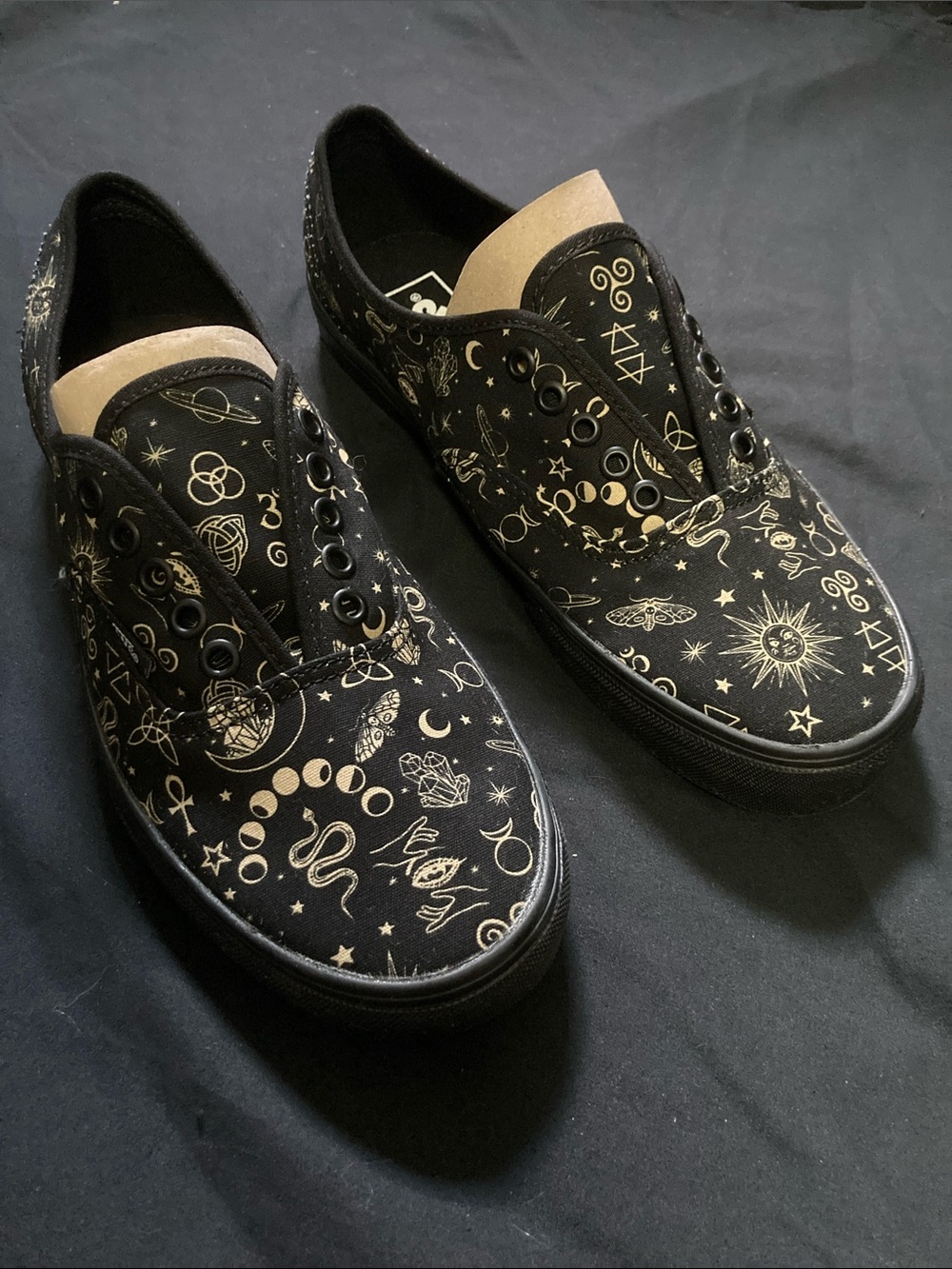 Vans Witchy Vibes Skate Sneaker Low Tops Black Gold Print Women 10 Men 8.5 NWOT